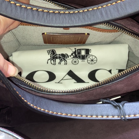 Coach Harmony Hobo - Picture 11 of 17